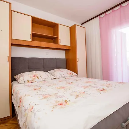 In - Insel Rab 34120 Апартаменты *
